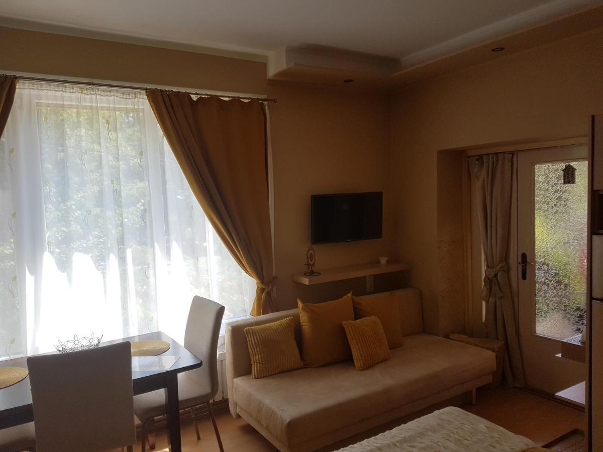 Rozsa Apartman Alsóörs Buitenkant foto