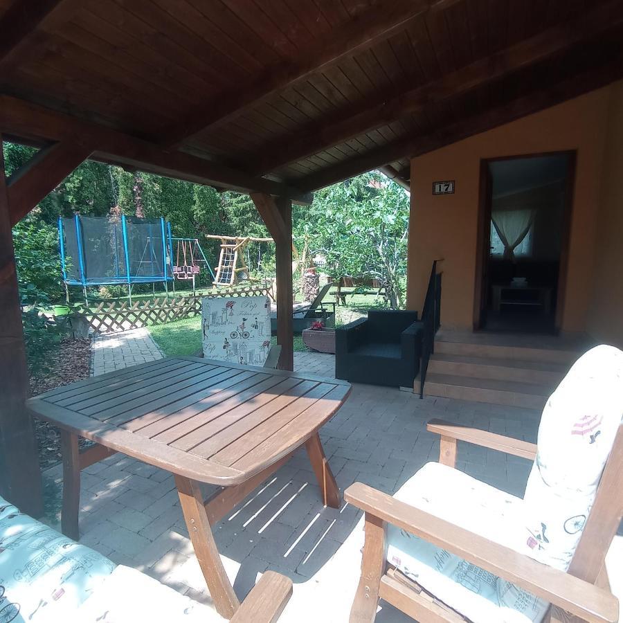 Rozsa Apartman Alsóörs Buitenkant foto