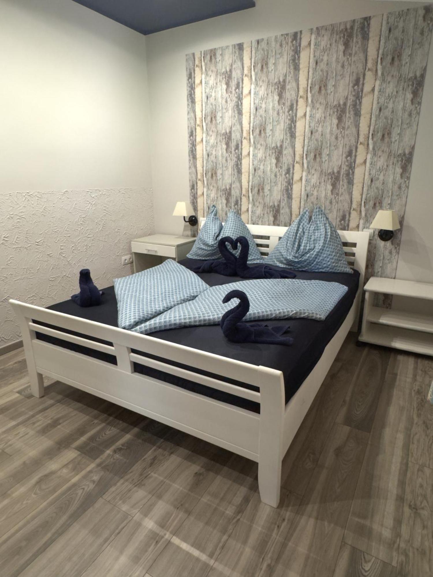 Rozsa Apartman Alsóörs Buitenkant foto