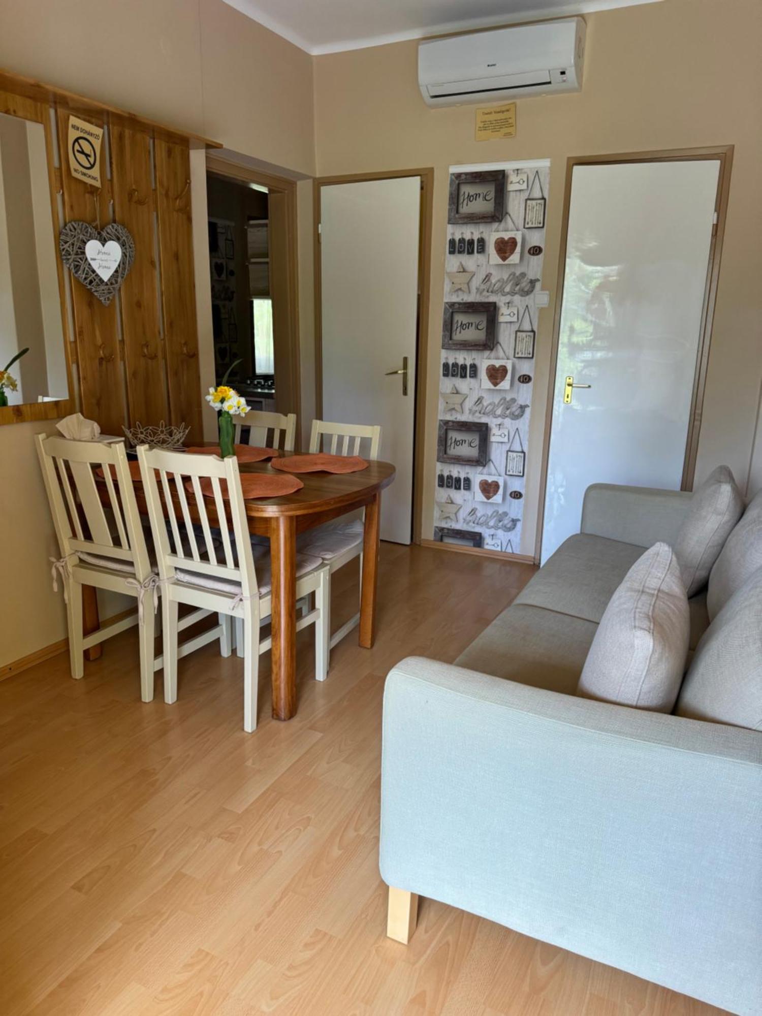 Rozsa Apartman Alsóörs Buitenkant foto